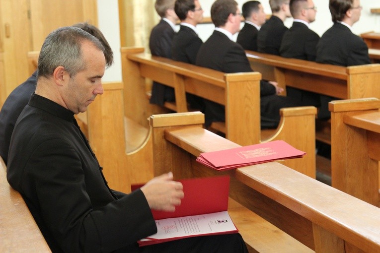 Nowi klerycy diecezji bielsko-żywieckiej AD 2016
