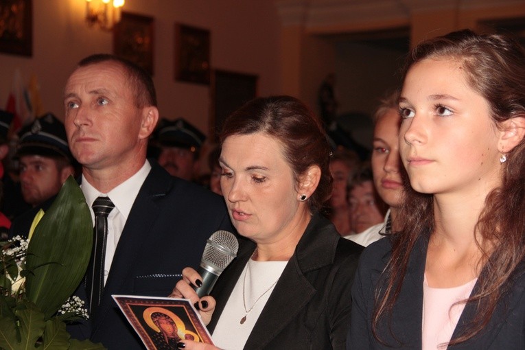 Powitanie ikony MB Częstochowskiej w Żdżarach