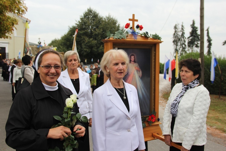 Powitanie ikony MB Częstochowskiej w Żdżarach