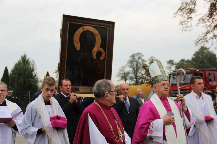 Powitanie ikony MB Częstochowskiej w Żdżarach