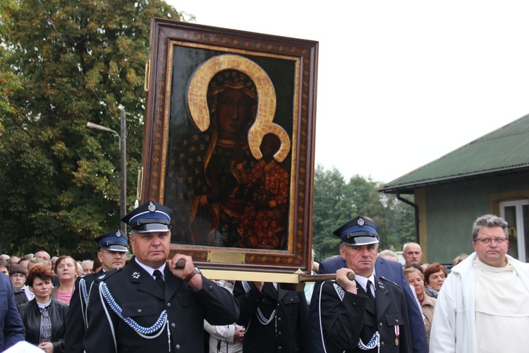 Powitanie ikony MB Częstochowskiej w Żdżarach