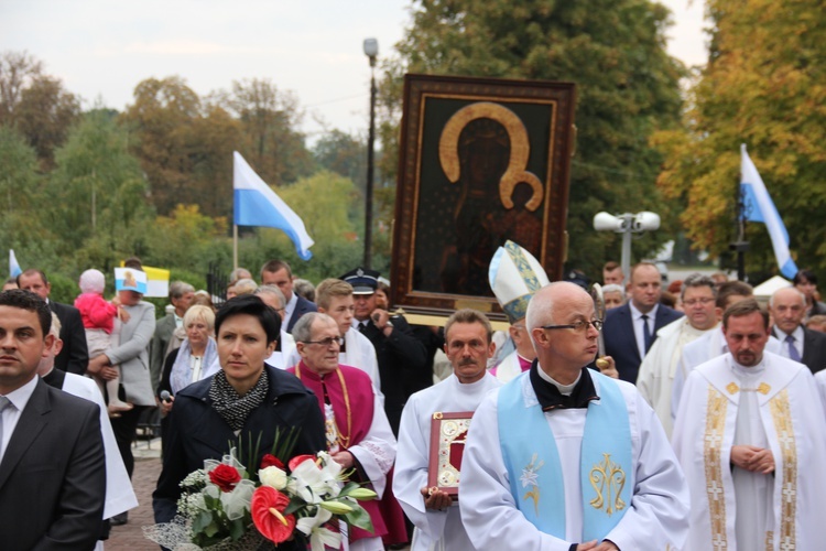 Powitanie ikony MB Częstochowskiej w Żdżarach