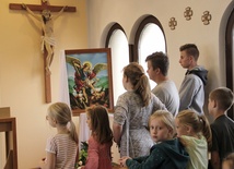 Kolejny rok zajęć w świetlicy „Oratorium” rozpoczął się Mszą św., sprawowaną w kaplicy na terenie placówki