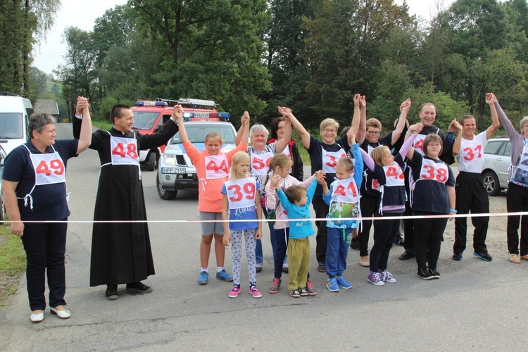 Bieg im. bł. o. Michała Tomaszka w Łękawicy - 2016