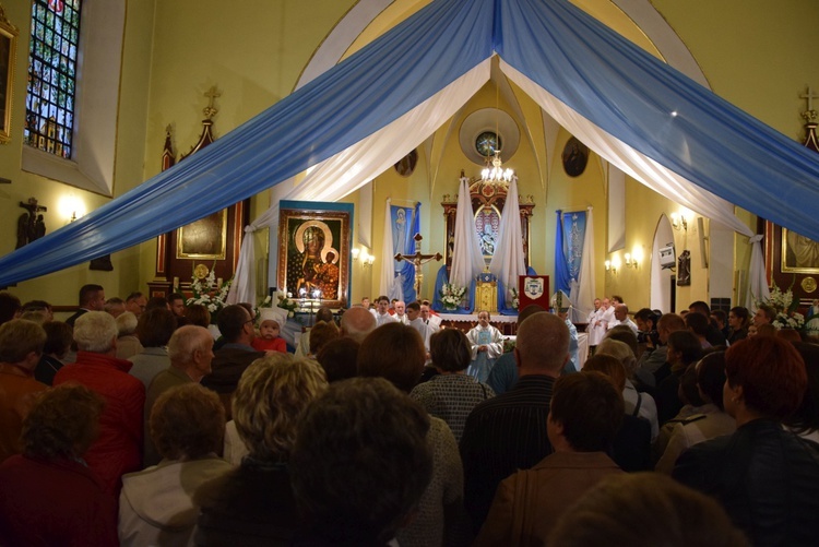 Powitanie ikony MB Częstochowskiej w Nowym Mieście nad Pilicą