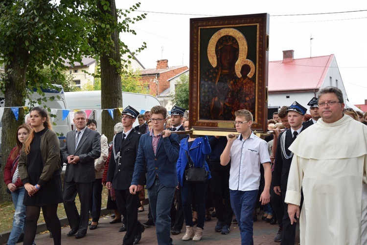 Powitanie ikony MB Częstochowskiej w Nowym Mieście nad Pilicą