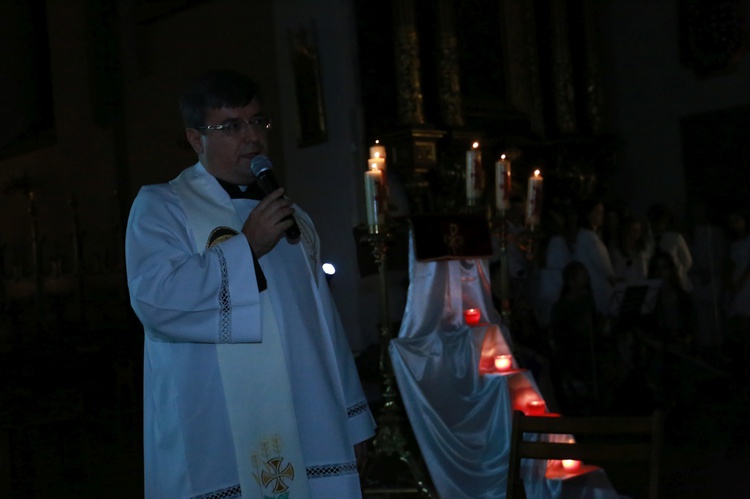 Wieczór uwielbienia w sądeckiej farze