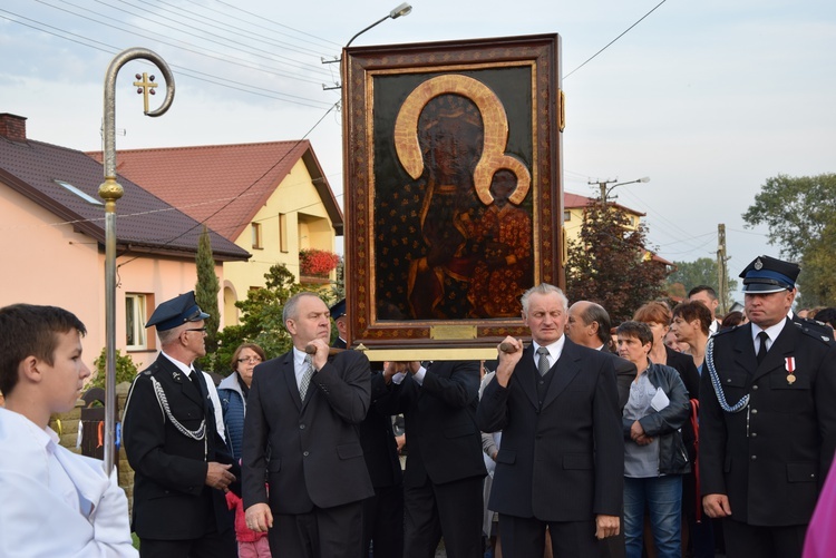 Powitanie ikony MB Częstochowskiej w Rzeczycy