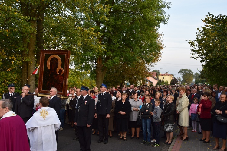 Powitanie ikony MB Częstochowskiej w Rzeczycy