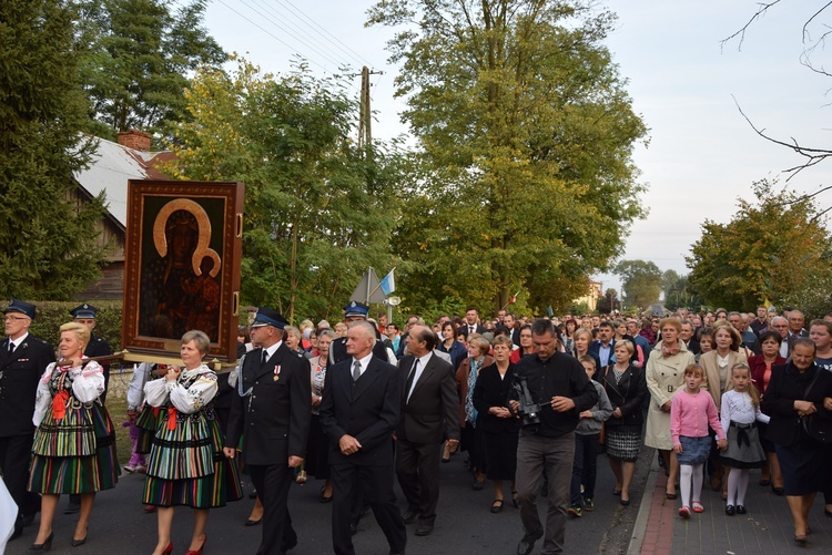 Powitanie ikony MB Częstochowskiej w Rzeczycy