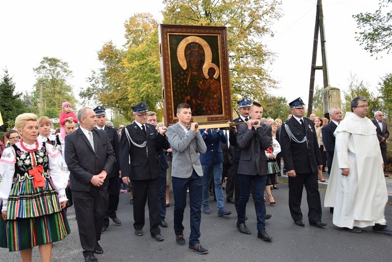 Powitanie ikony MB Częstochowskiej w Rzeczycy