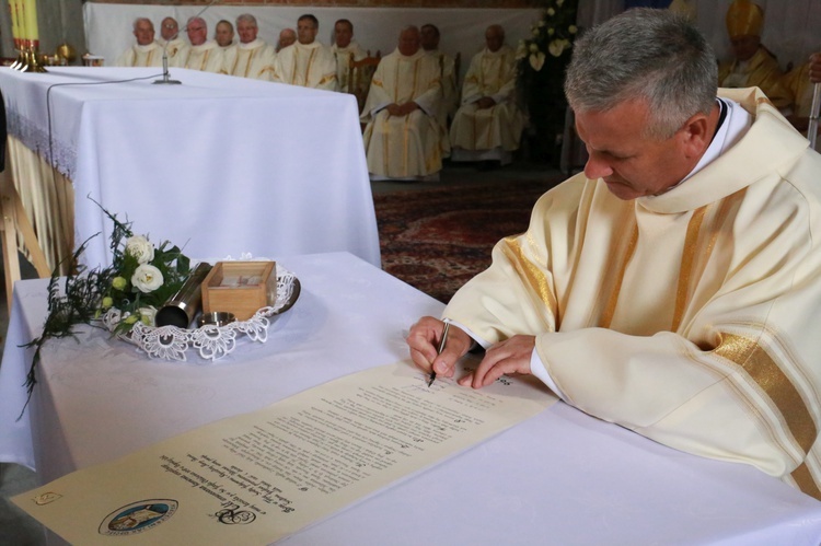 Kamień węgielny w Pogórskiej Woli