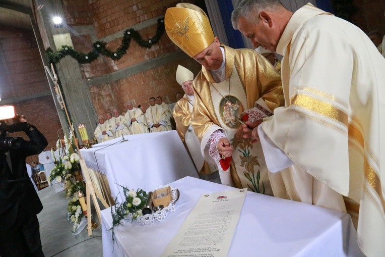 Kamień węgielny w Pogórskiej Woli