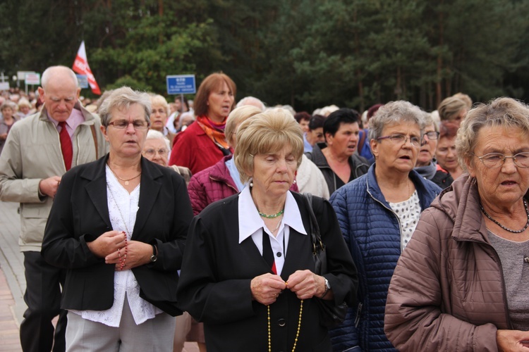 XII Pielgrzymka Kół Żywego Różańca do Domaniewic