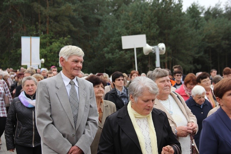 XII Pielgrzymka Kół Żywego Różańca do Domaniewic