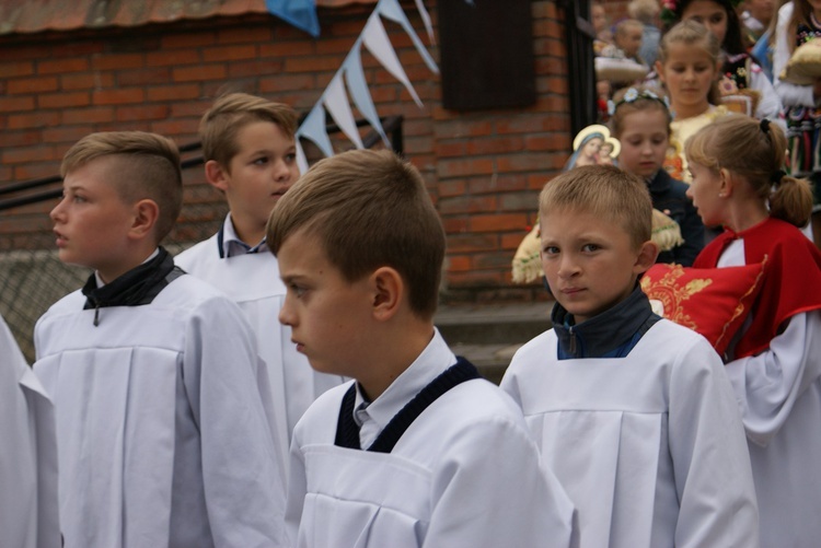 Powitanie ikony MB Częstochowskiej w parafii Sierzchowy