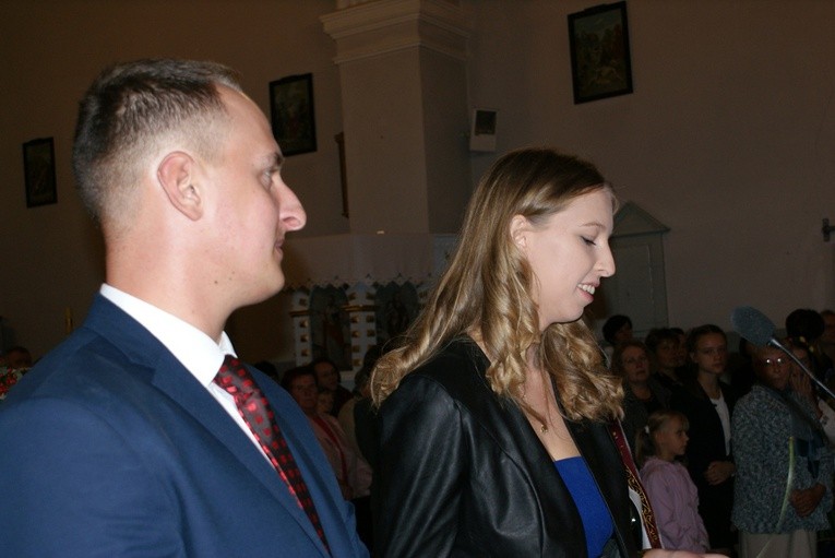 Powitanie ikony MB Częstochowskiej w parafii Sierzchowy