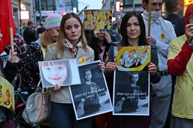 Biały protest, czyli modlitwa o życie dla bezbronnych