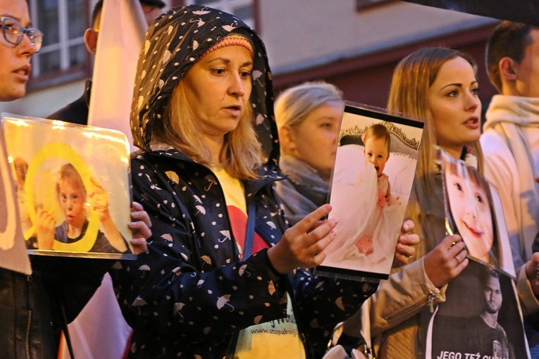 Biały protest, czyli modlitwa o życie dla bezbronnych