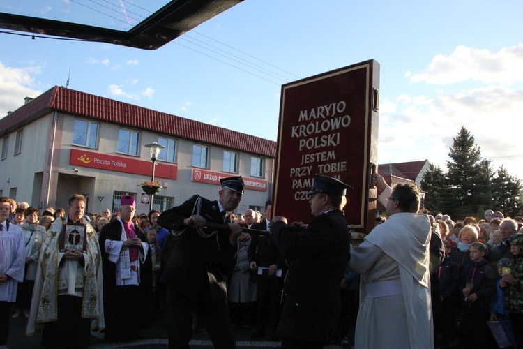 Powitanie ikony MB Częstochowskiej w Czerniewicach