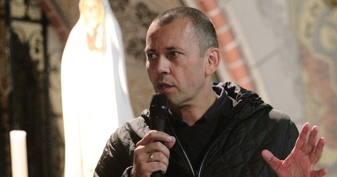 Wewnętrzne padanie na kolana