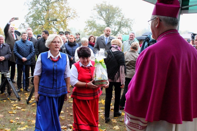 Powitanie abp. Józefa Górzyńskiego w Bałdach