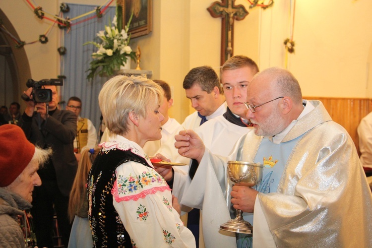 Powitanie ikony MB Częstochowskiej w Lubochni