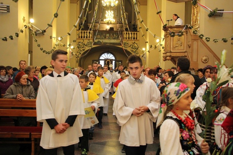 Powitanie ikony MB Częstochowskiej w Lubochni