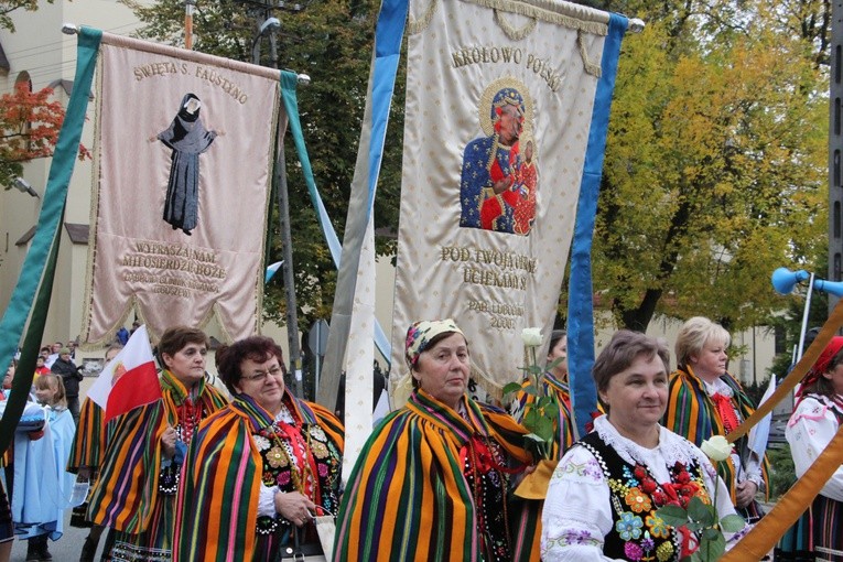 Powitanie ikony MB Częstochowskiej w Lubochni