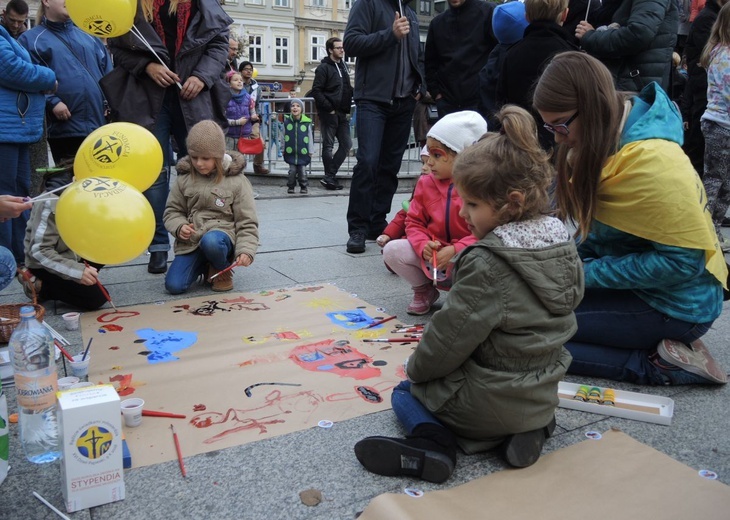 Dzień Papieski AD 2016 na Rynku w Bielsku-Białej