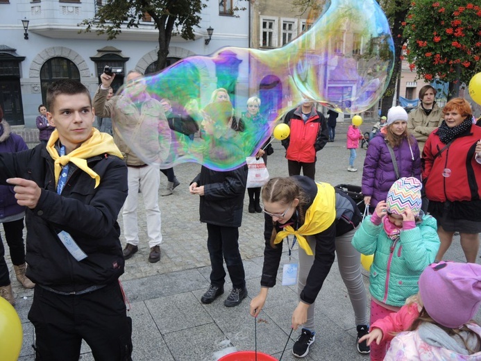 Dzień Papieski AD 2016 na Rynku w Bielsku-Białej