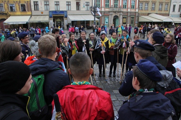 Gra miejska Skautów Europy na Dzień Papieski