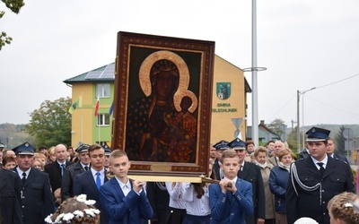 Powitanie ikony MB Częstochowskiej w Żelechlinku