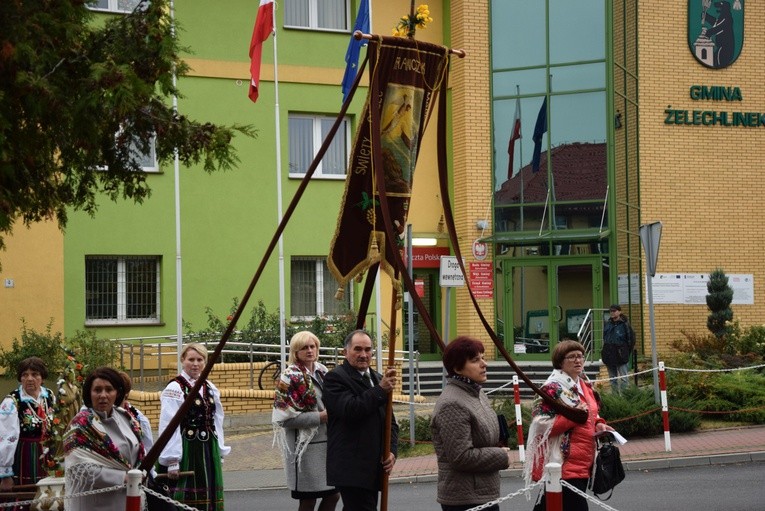 Powitanie ikony MB Częstochowskiej w Żelechlinku