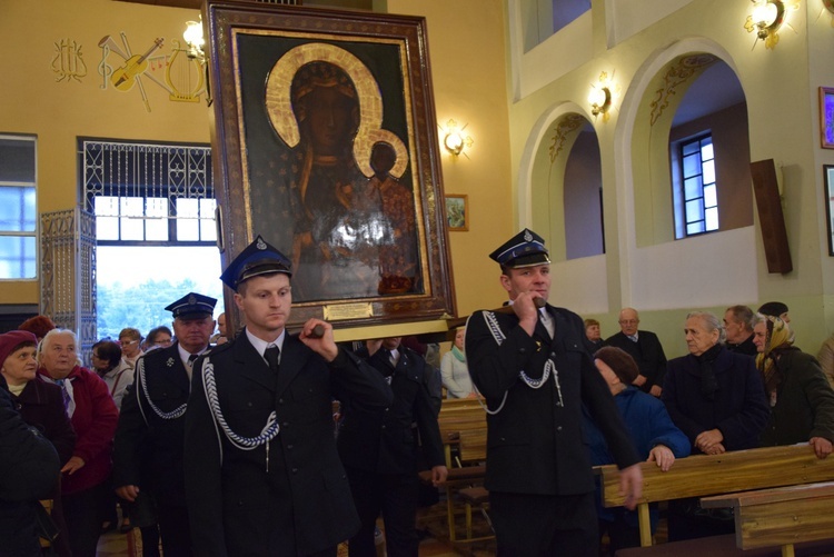 Powitanie ikony MB Częstochowskiej w Kochanowie