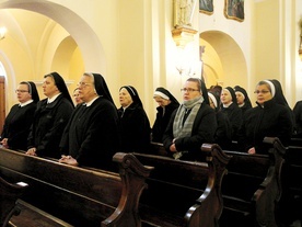 Spotkanie osób konsekrowanych w sanktuarium Matki Boskiej Nieustającej Pomocy w Gliwicach.