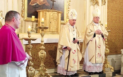 Eucharystii w zamkowej kaplicy przewodniczył abp Wojciech Ziemba.