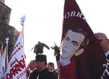 ▲	To takie małe, nieoficjalne sanktuarium patrona „Solidarności” w Zagłębiu Miedziowym.