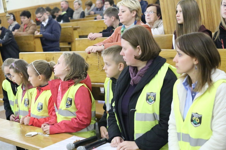 Odblaskowa szkoła z Rdziostowa