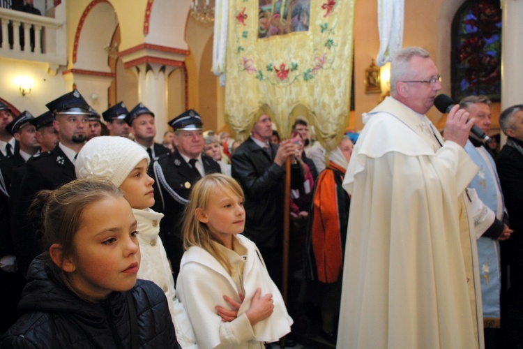 Powitanie ikony MB Częstochowskiej w Białyninie