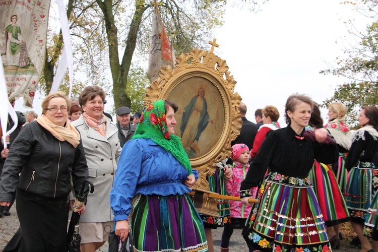 Powitanie ikony MB Częstochowskiej w Białyninie