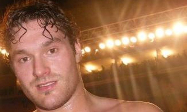 Tyson Fury bez pasów mistrza świata WBA i WBO
