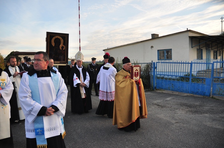 Powitanie ikony MB Częstochowskiej w Wysokienicach