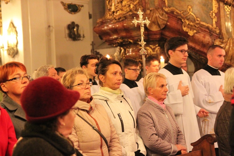 Uroczystości jadwiżańskie 2016 - pielgrzymka Trzebniczan do grobu św. Jadwigi 