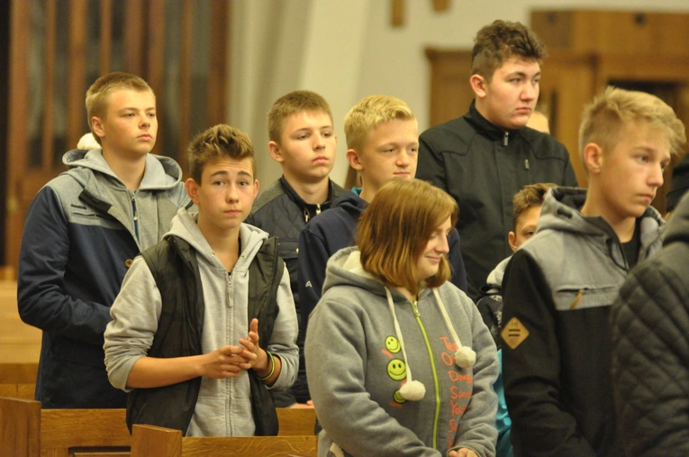 Różaniec ze świętymi w Krościenku