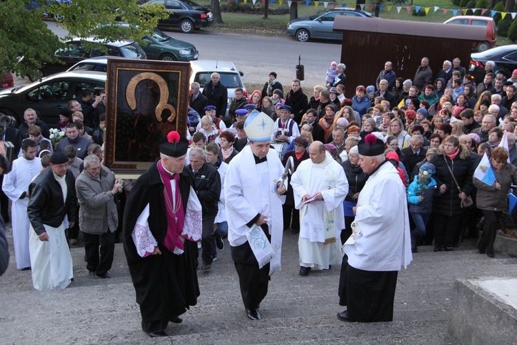 Powitanie ikony MB Częstochowskiej w Boguszycach