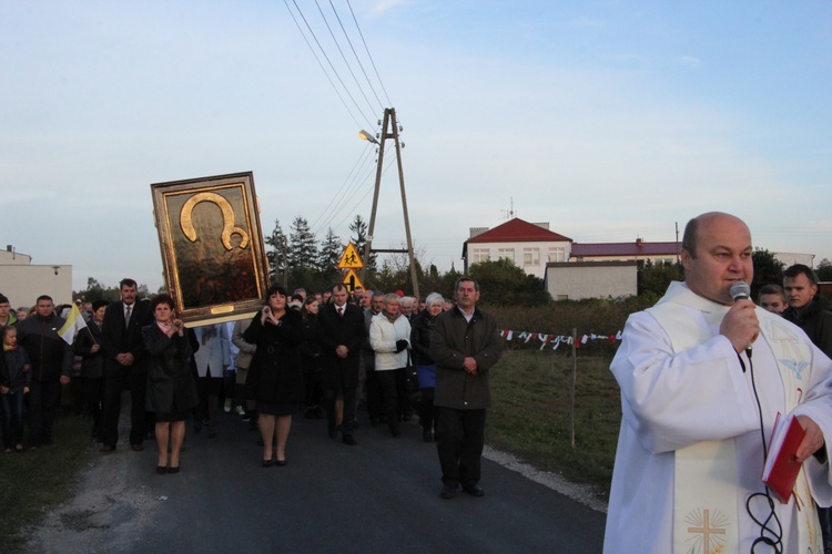 Powitanie ikony MB Częstochowskiej w Boguszycach