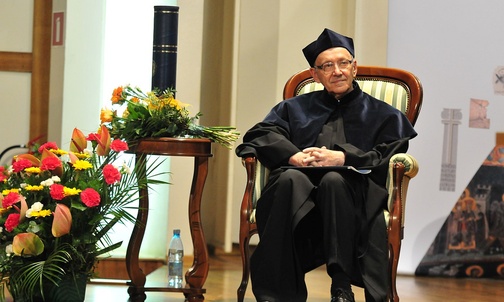 Odnowienie doktoratu ks. prof. Michała Hellera