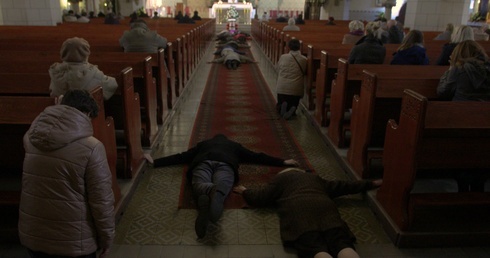Krzyżem na ziemi