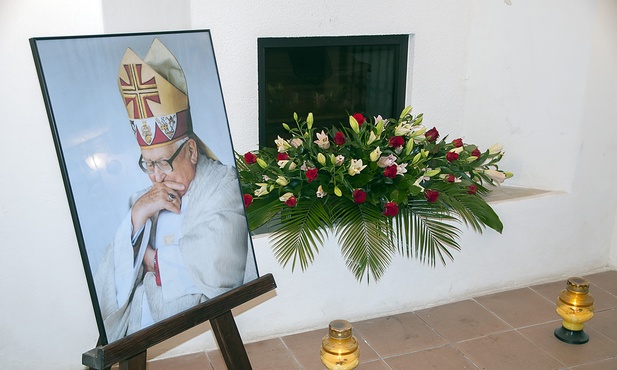 Zawierzył Opatrzności